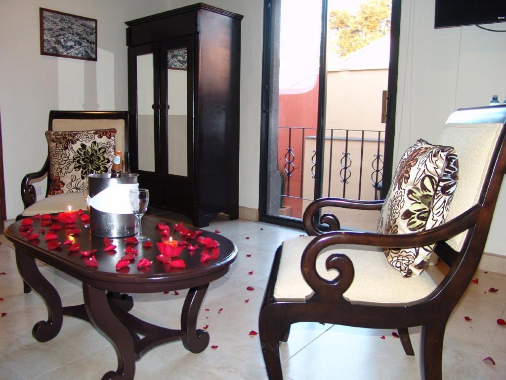 Casa Del Tio Hotel Boutique San Miguel de Allende Pokój zdjęcie A suite at the hotel